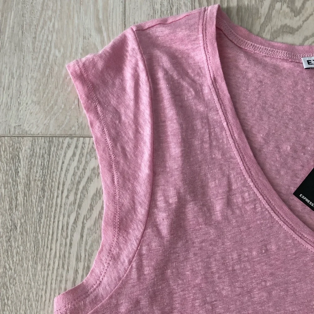 NWT Express Pink V-Neck Linen Tank T-Shirt - Picture 9 of 16